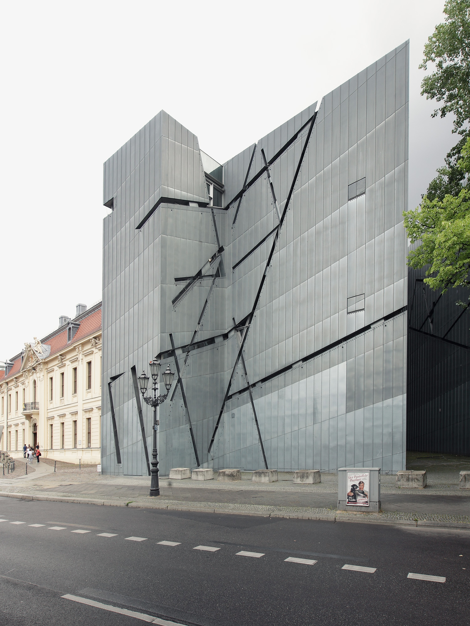 Jüdisches Museum
Daniel Libeskind, 1999
 Berlin