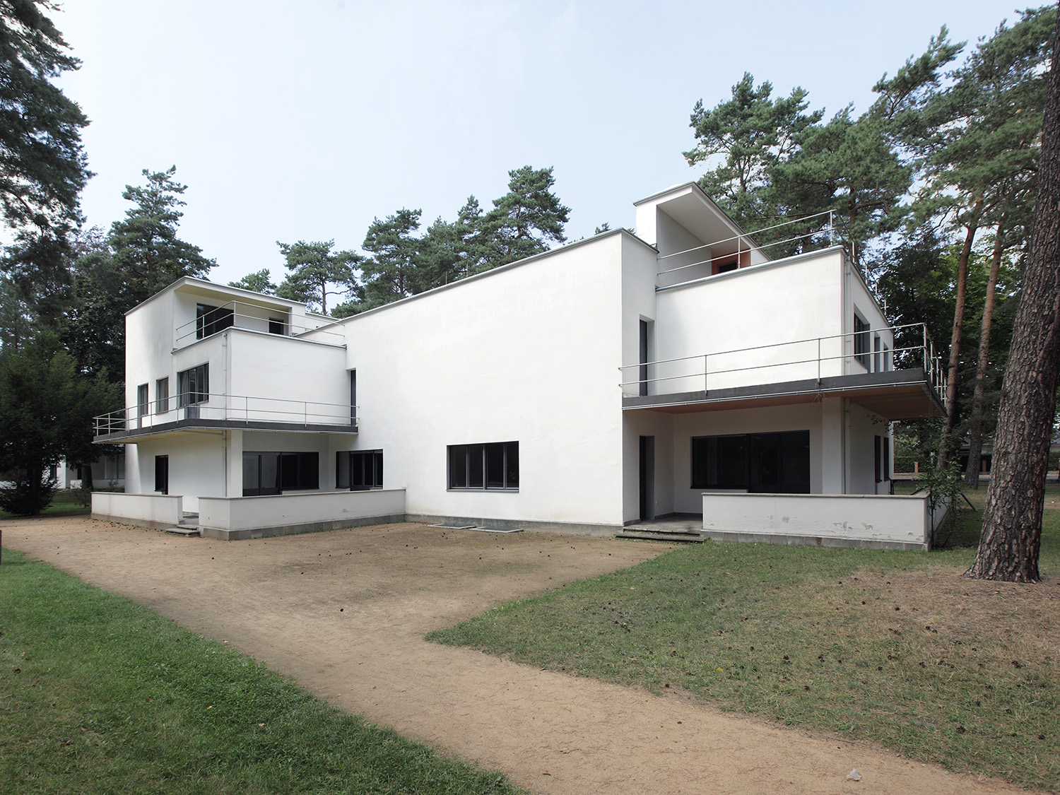 Bauhaus Master's Houses
Walter gropius, 1925
Dessau